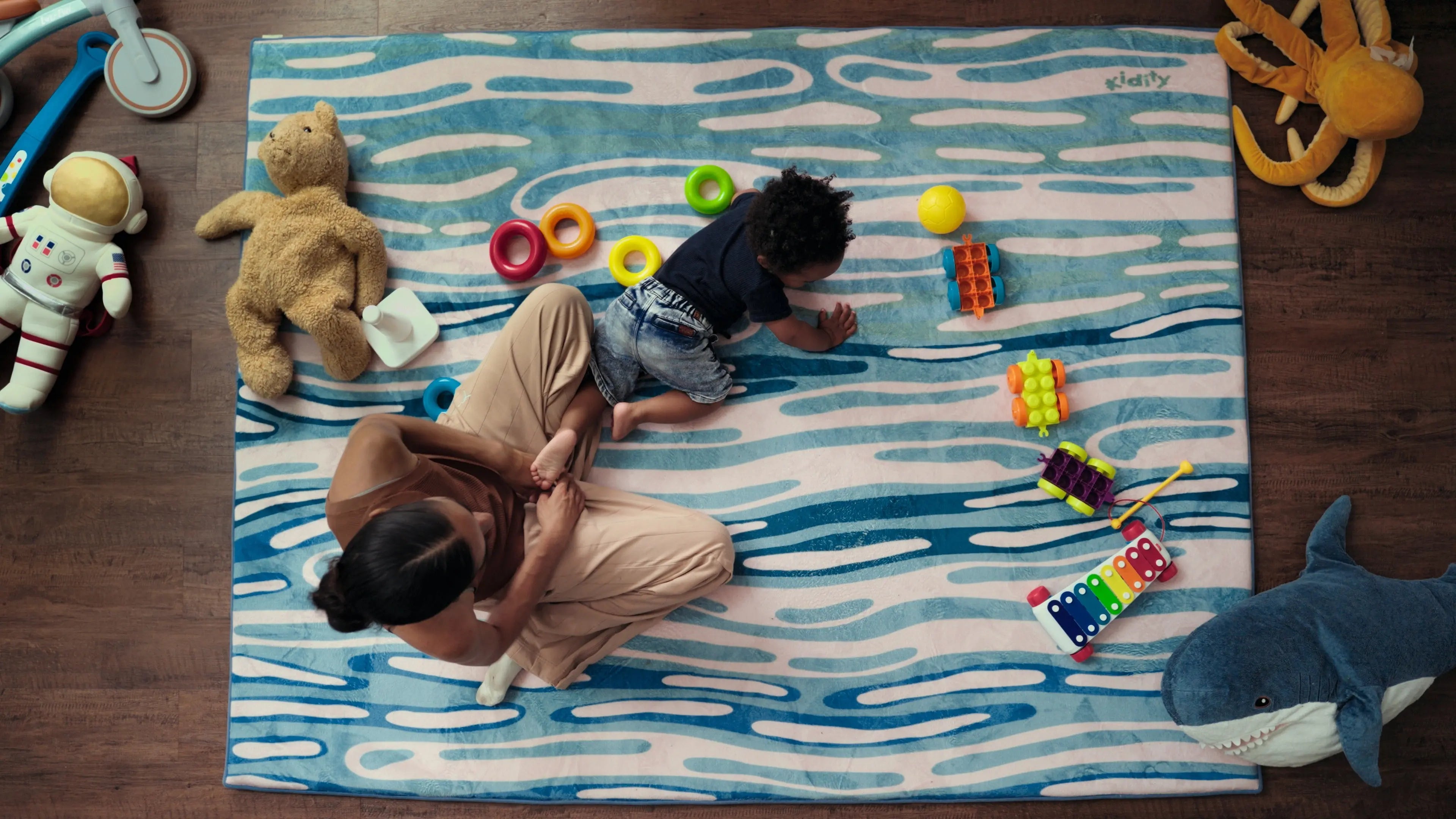Whimsy ラグマット Whimsy Playmat - Modern Design. Safe, Soft & Durable Playmat for